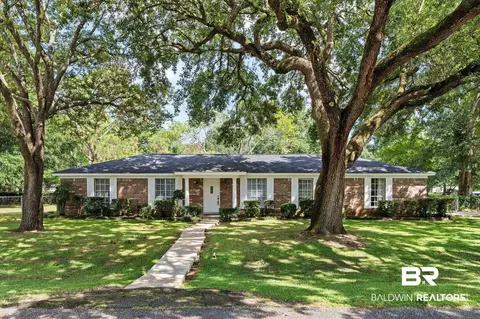 6014 Waverly Rd, Mobile, AL 36619