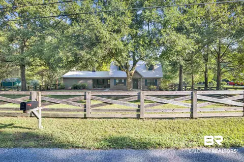 7160 Ching Dairy Loop Rd, Mobile, AL 36618