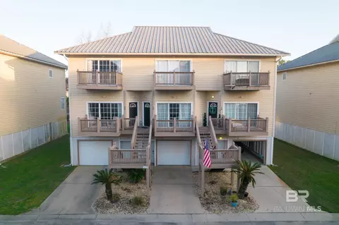 4 Yacht Club Dr #11, Daphne, AL 36526