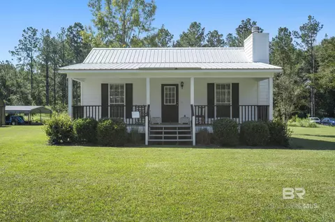 60998 Seales Rd, Stockton, AL 36579