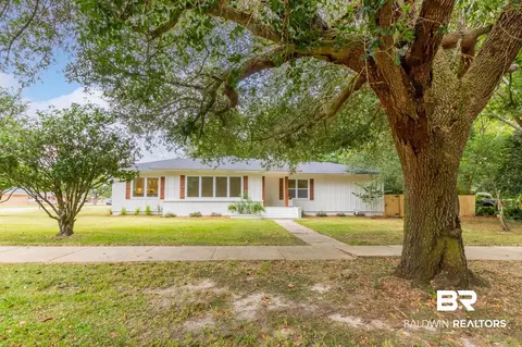 510 Hand Ave, Bay Minette, AL 36507