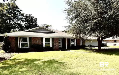 113 Spring Dr, Fairhope, AL 36532