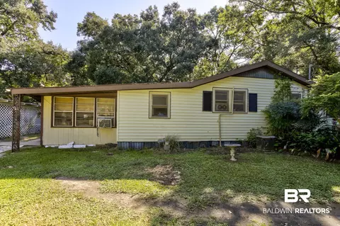 365 Young St, Fairhope, AL 36532