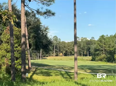 10 Muirfield Ct, Loxley, AL 36551