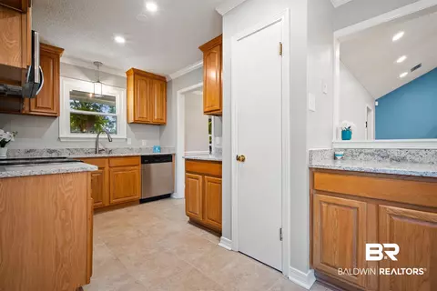 9790 Cascade Dr, Mobile, AL 36695 photo 7
