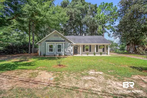 9790 Cascade Dr, Mobile, AL 36695