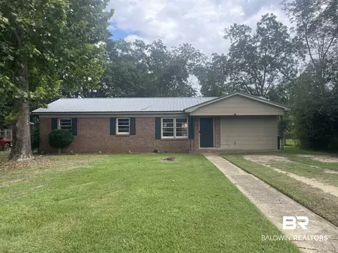209 Greer Ave, Atmore, AL 36502