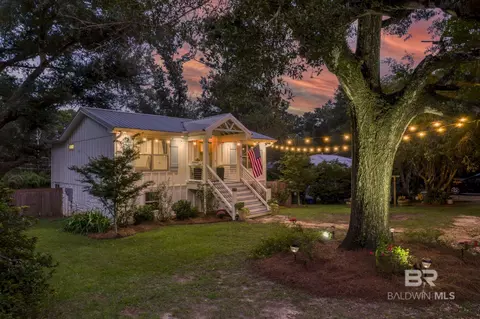 351 S School St, Fairhope, AL 36532
