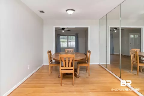 320 Vanderbilt Dr, Mobile, AL 36608 photo 12