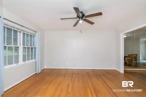 320 Vanderbilt Dr, Mobile, AL 36608 photo 6