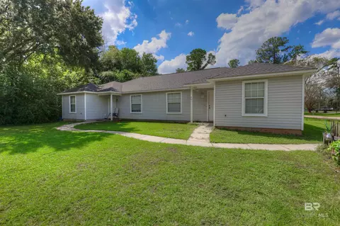 1791 N Pine St, Foley, AL 36535