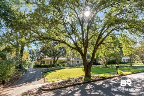 251 Suffolk Rd, Mobile, AL 36608 photo 2