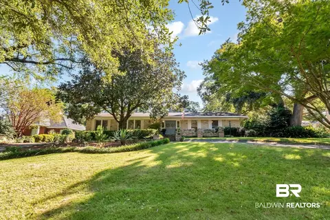 251 Suffolk Rd, Mobile, AL 36608 photo 4