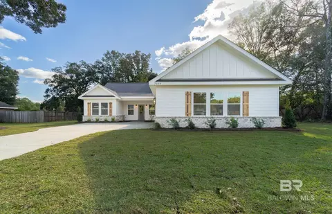 7099 N Country Oaks Dr, Irvington, AL 36544