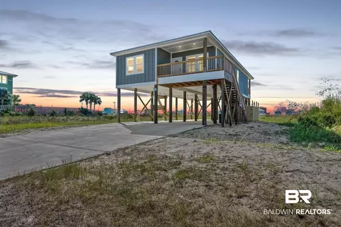 2586 Muscogee Rd, Gulf Shores, AL 36542