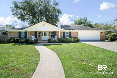 808 Michigan Ave, Fairhope, AL 36532