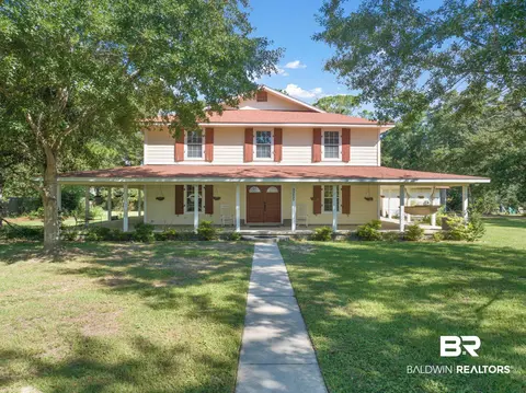 33037 N Pickens Ave, Lillian, AL 36549