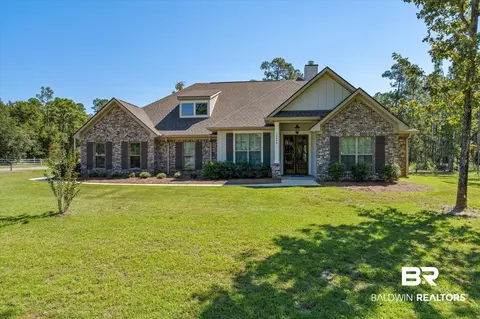 18404 Mill House Ct, Gulf Shores, AL 36542