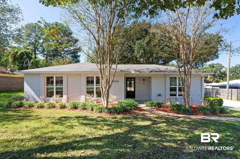 202 Denise Ln, Spanish Fort, AL 36527