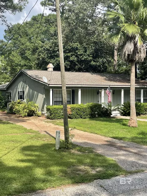 115 Leigh Cir, Daphne, AL 36526
