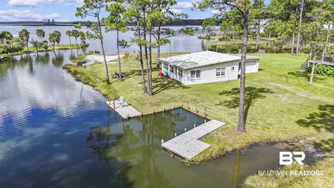 7849 Bayshore Dr, Elberta, AL 36530