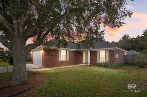 1349 Hardwood Dr, Gulf Shores, AL 36542