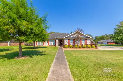 16858 Heartland Cir, Robertsdale, AL 36567