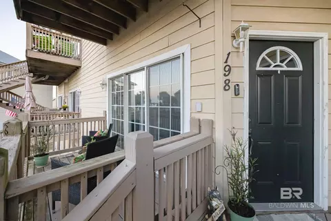 4 Yacht Club Dr #198, Daphne, AL 36526
