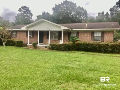309 Highland Ave, Atmore, AL 36502