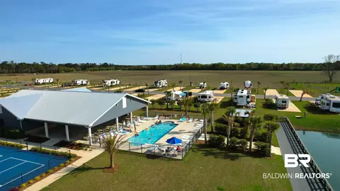 721 Vacation Cir, Foley, AL 36535