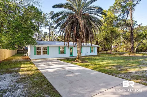 321 Conde Ave, Dauphin Island, AL 36528