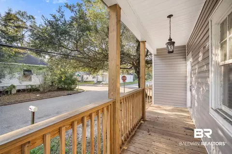 401 Gaston St, Mobile, AL 36603 photo 2