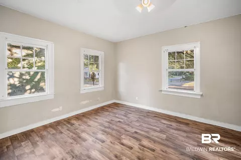 401 Gaston St, Mobile, AL 36603 photo 5