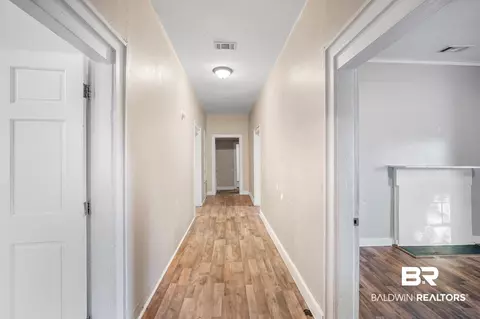 401 Gaston St, Mobile, AL 36603 photo 3