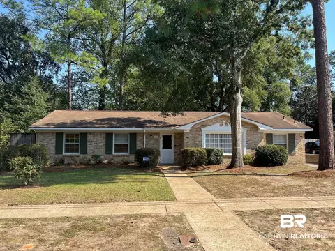 816 Overbey Dr, Mobile, AL 36608 photo 2