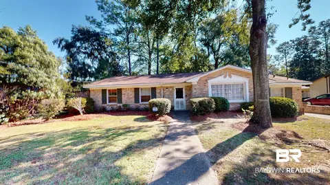 816 Overbey Dr, Mobile, AL 36608