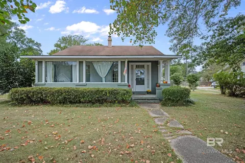 308 S Presley St, Atmore, AL 36502