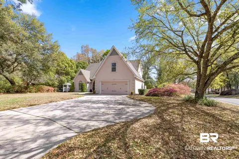7 Quail Loop, Fairhope, AL 36532