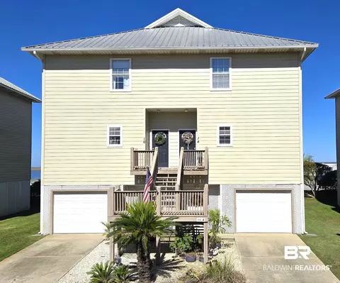 4 Yacht Club Dr #16, Daphne, AL 36526
