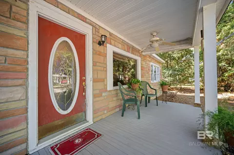 Exterior - 5211 S Border Dr, Mobile, AL 36608 photo 3 of 9