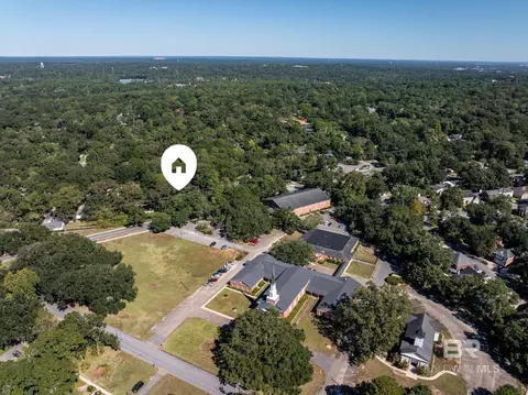 View/Area - 5211 S Border Dr, Mobile, AL 36608 photo 8 of 10