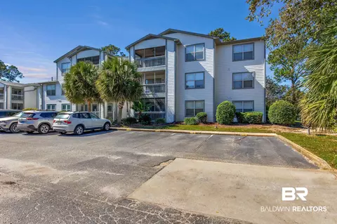 2200 W 2nd St #205-A, Gulf Shores, AL 36542