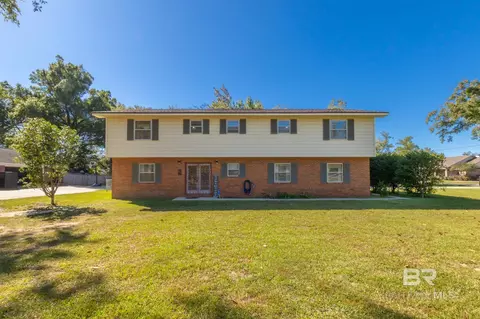 1407 N Alston St, Foley, AL 36535