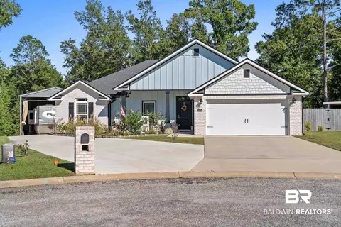 10728 Mahogany Ln, Lillian, AL 36549