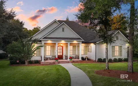 526 Falling Water Blvd, Fairhope, AL 36532