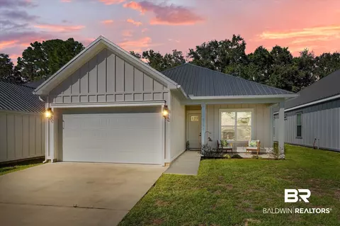 8097 Carmel Cir, Foley, AL 36535