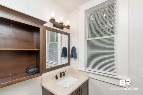 250 Tuttle Ave, Mobile, AL 36604 photo 21
