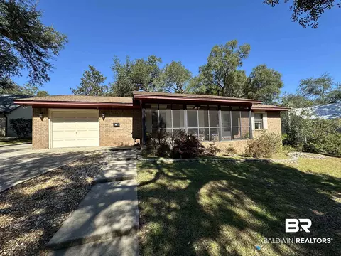 2243 Perdido Cir, Lillian, AL 36549