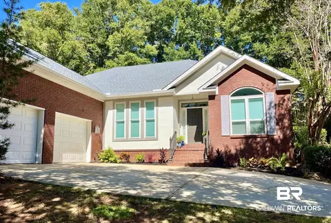 107 Sandstone Ct, Fairhope, AL 36532