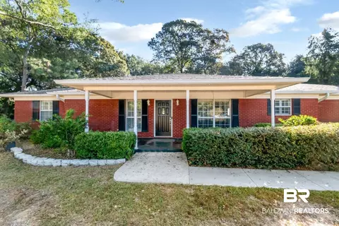 11515 Waterford Dr, Irvington, AL 36544
